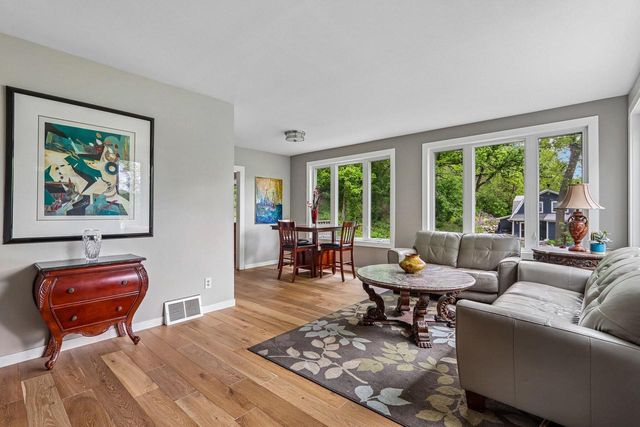 W5442 Lake View DRIVE, Elkhorn, WI 53121