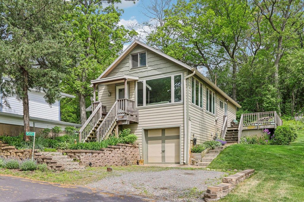 W5442 Lake View DRIVE, Elkhorn, WI 53121