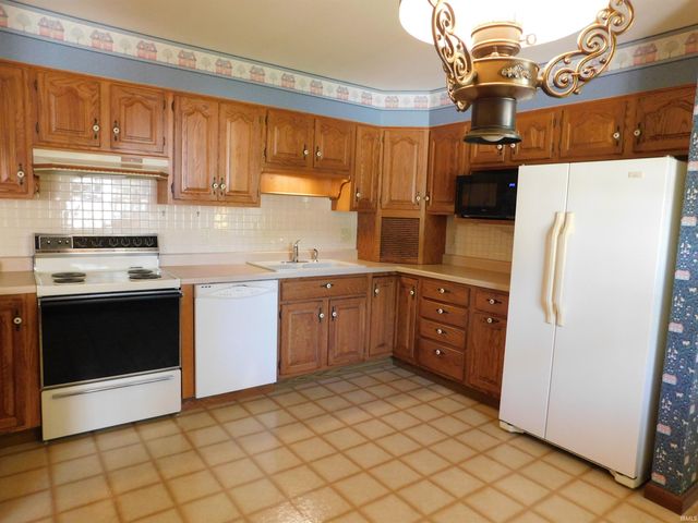 4241 W Doyle Avenue, Bloomington, IN 47403