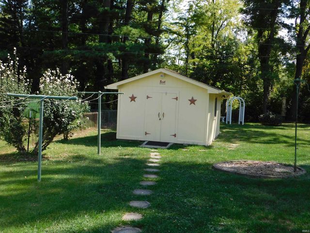 4241 W Doyle Avenue, Bloomington, IN 47403