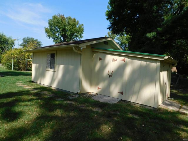 4241 W Doyle Avenue, Bloomington, IN 47403