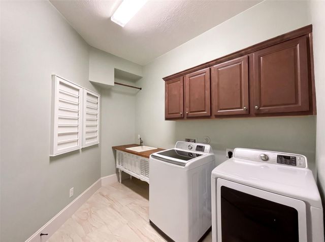 31403 Imperial Bluff Court, Spring, TX 77386