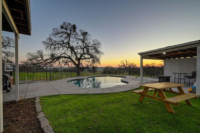 5501 Scott Rd, Sloughhouse, CA 95683