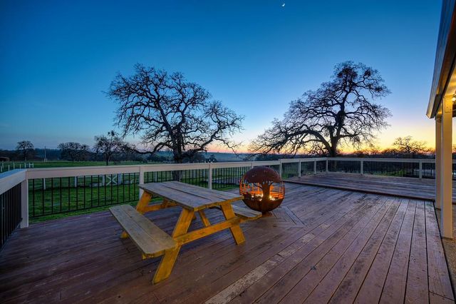 5501 Scott Rd, Sloughhouse, CA 95683