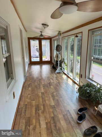 396 BRIDGE VALLEY RD, Pequea, PA 17565