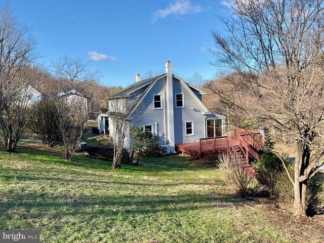 396 BRIDGE VALLEY RD, Pequea, PA 17565