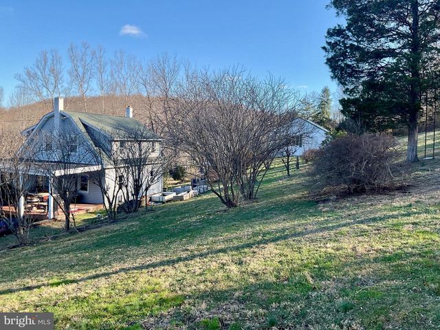 396 BRIDGE VALLEY RD, Pequea, PA 17565