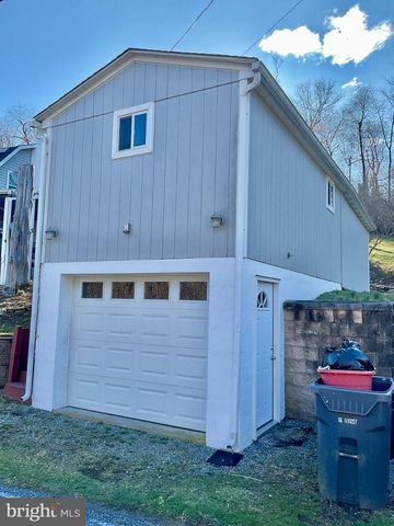 396 BRIDGE VALLEY RD, Pequea, PA 17565
