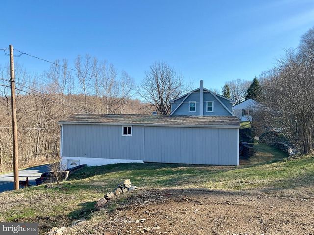 396 BRIDGE VALLEY RD, Pequea, PA 17565
