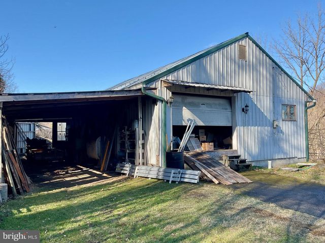 396 BRIDGE VALLEY RD, Pequea, PA 17565