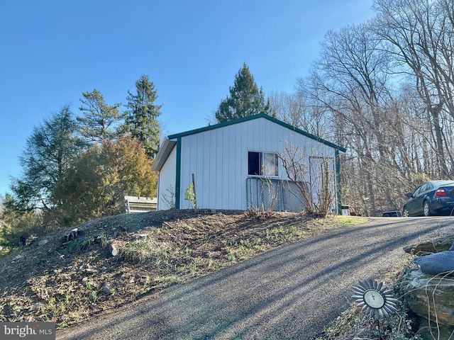 396 BRIDGE VALLEY RD, Pequea, PA 17565