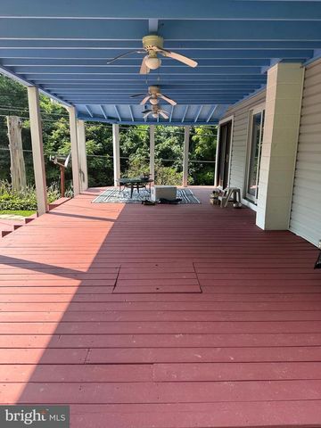 396 BRIDGE VALLEY RD, Pequea, PA 17565