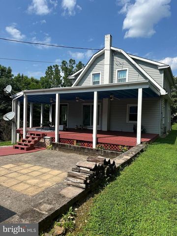 396 BRIDGE VALLEY RD, Pequea, PA 17565