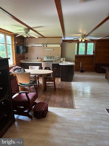 396 BRIDGE VALLEY RD, Pequea, PA 17565