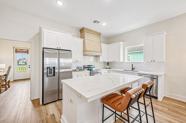 2435 103rd Street, Galveston, TX 77554