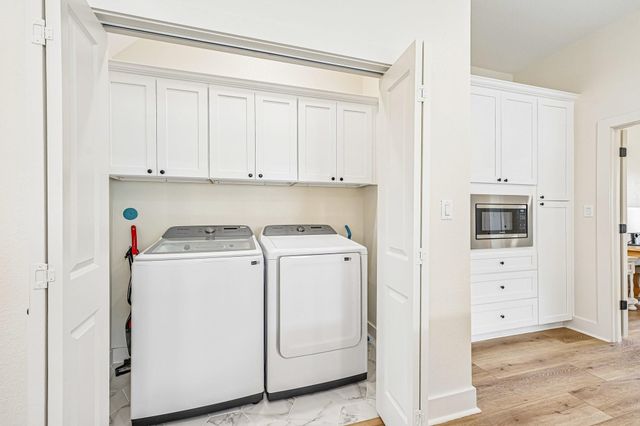 2435 103rd Street, Galveston, TX 77554