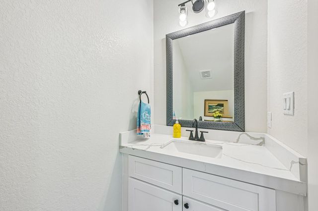2435 103rd Street, Galveston, TX 77554
