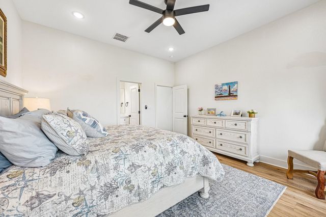 2435 103rd Street, Galveston, TX 77554