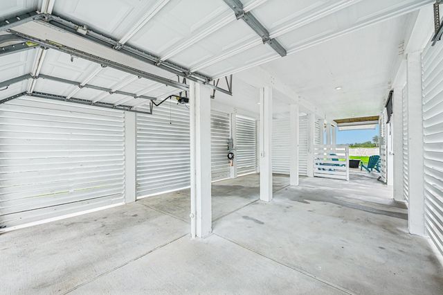 2435 103rd Street, Galveston, TX 77554