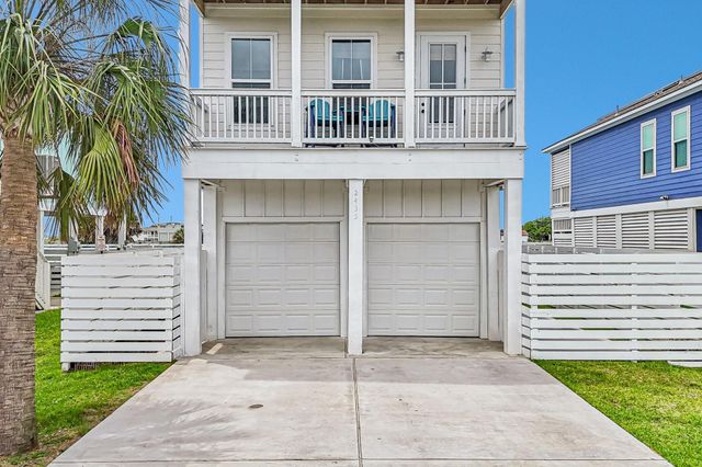 2435 103rd Street, Galveston, TX 77554