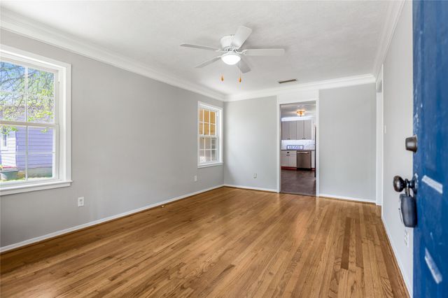 814 Woodleigh Drive, Mckinney, TX 75069