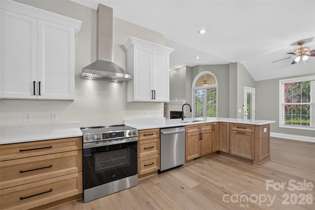 5773 Long Bay Drive, Granite Falls, NC 28630