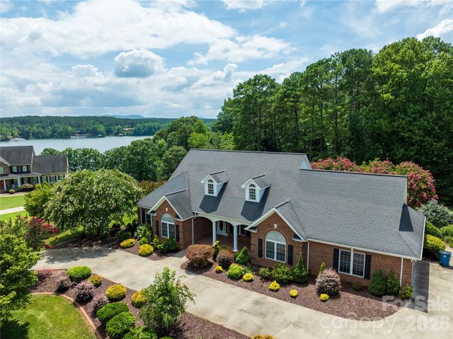 5773 Long Bay Drive, Granite Falls, NC 28630