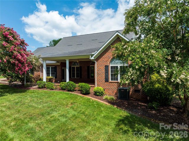 5773 Long Bay Drive, Granite Falls, NC 28630