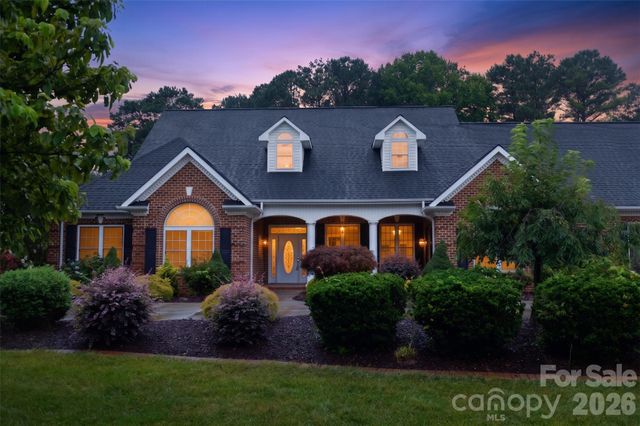 5773 Long Bay Drive, Granite Falls, NC 28630