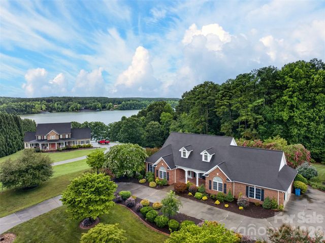 5773 Long Bay Drive, Granite Falls, NC 28630