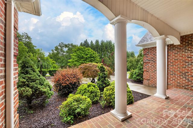 5773 Long Bay Drive, Granite Falls, NC 28630
