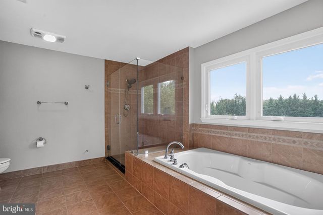 11824 MORNING STAR DR, Germantown, MD 20876