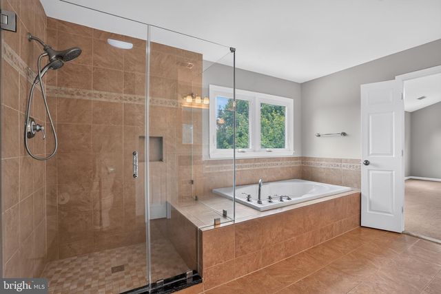 11824 MORNING STAR DR, Germantown, MD 20876