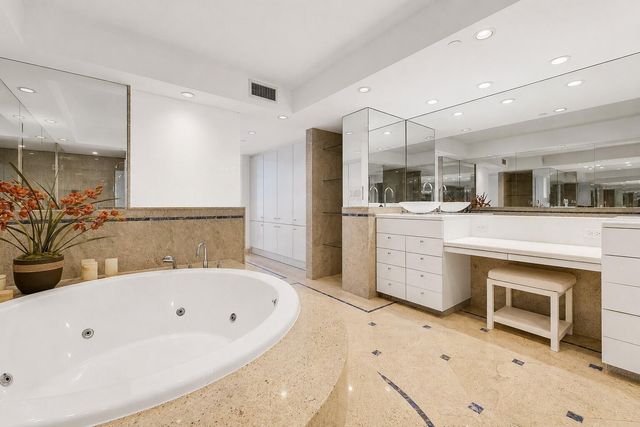 529 S Flagler Drive 24E, West Palm Beach, FL 33401