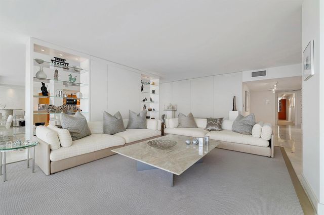 529 S Flagler Drive 24E, West Palm Beach, FL 33401