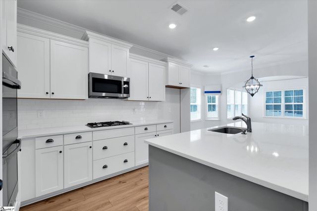 726 Oak Hill Lane, Belton, SC 29627