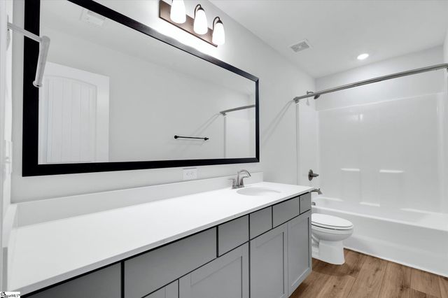 726 Oak Hill Lane, Belton, SC 29627