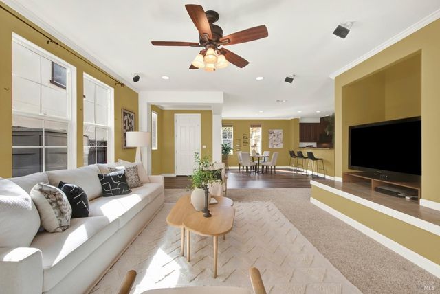 7004 Alder Creek Rd, Vallejo, CA 94591