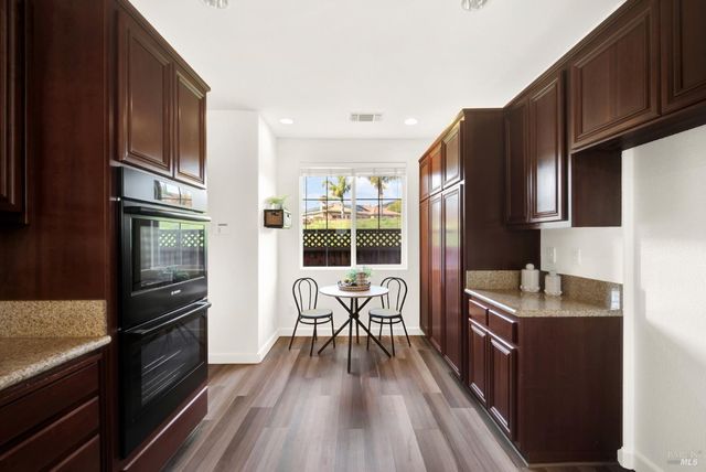 7004 Alder Creek Rd, Vallejo, CA 94591