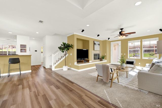 7004 Alder Creek Rd, Vallejo, CA 94591