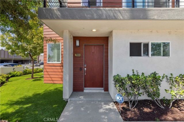 7960 Telegraph, Downey, CA 90240