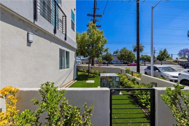 7960 Telegraph, Downey, CA 90240