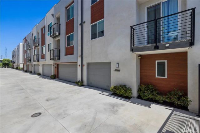 7960 Telegraph, Downey, CA 90240