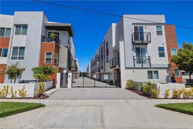 7960 Telegraph, Downey, CA 90240