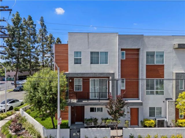 7960 Telegraph, Downey, CA 90240
