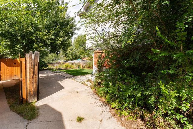 2202 Greenwich Circle, Colorado Springs, CO 80909