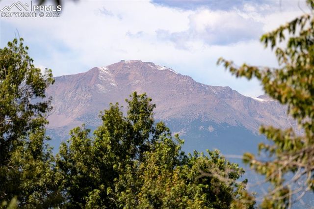 2202 Greenwich Circle, Colorado Springs, CO 80909