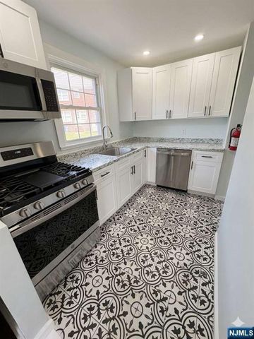 293 Elmwood Avenue A, Maplewood, NJ 07040