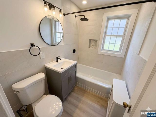 293 Elmwood Avenue A, Maplewood, NJ 07040