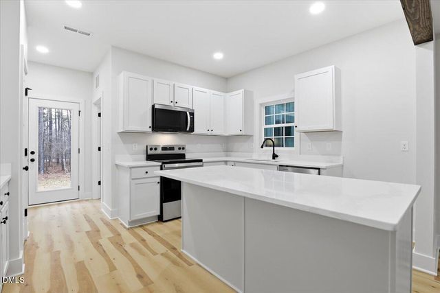 12863 Eagle Ridge Drive, Zebulon, NC 27597